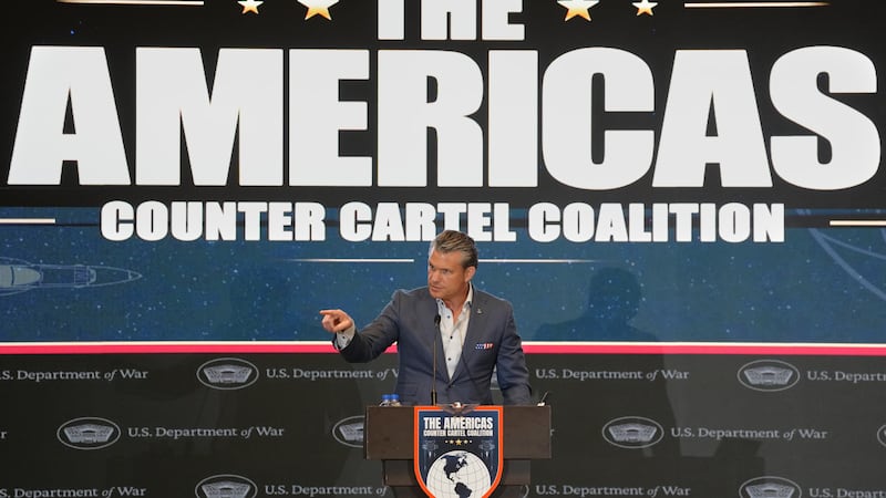 El secretario de Defensa de Estados Unidos, Pete Hegseth, durante el foro de la Coalición de...