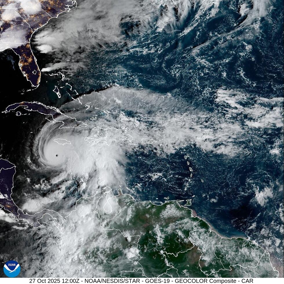 Melissa se convierte en un monstruoso huracán de categoría 5