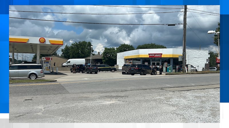 Man drives to gas station after being stabbed in Lauderdale Co.