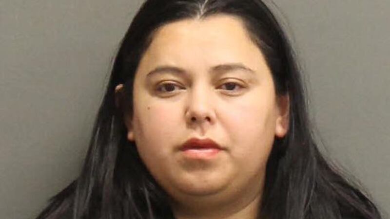 Silvia Martínez Gallardo de 36 años fue detenida por la policía de Metro tras quedarse dormida...