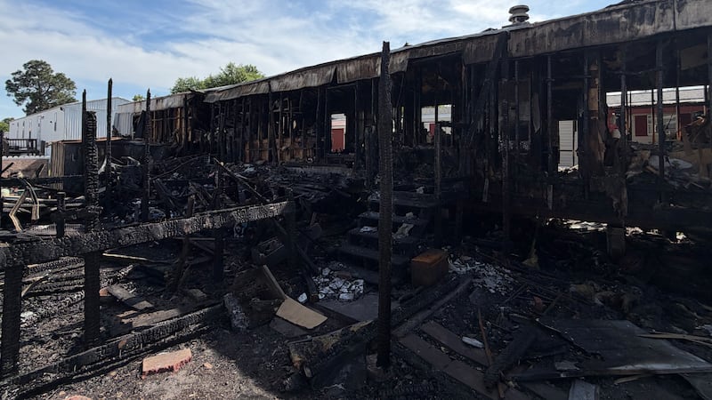 Un incendio, el 12 de abril, destruyo por completo una vivienda en Oleander Drive dejando a la...