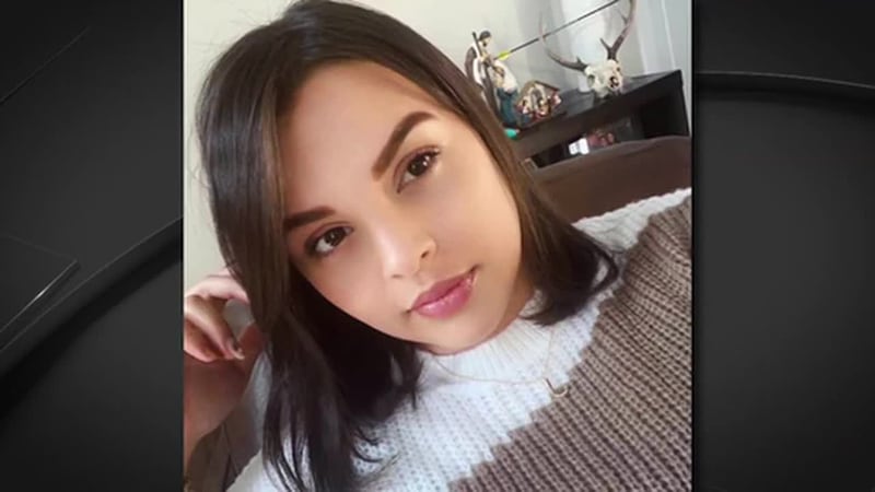 Conductora muere luego de que presuntamente otro invadió su carril, la chocó y ella terminara...