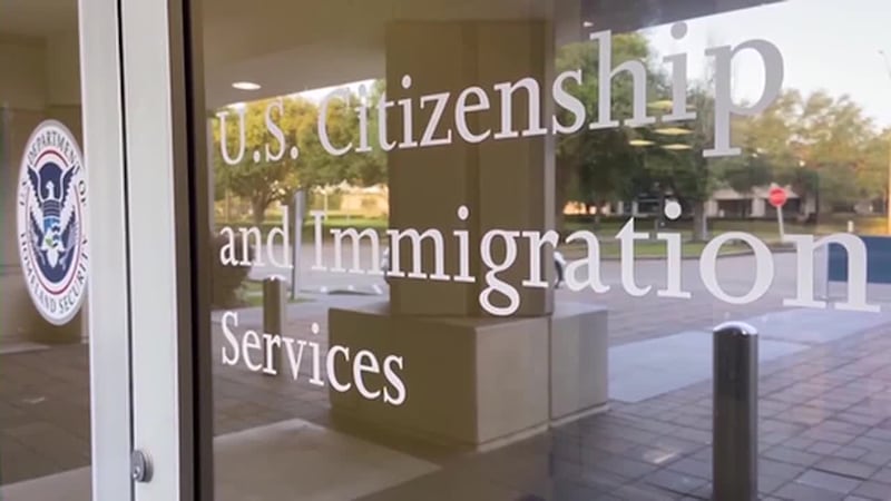 Nueva directriz del gobierno de Trump propondría ponerle la lupa a la salud de inmigrantes...