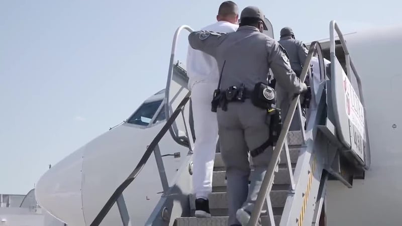 Es el último día del año y siguen los cambios en inmigración: hoy entra en vigor nueva regla...